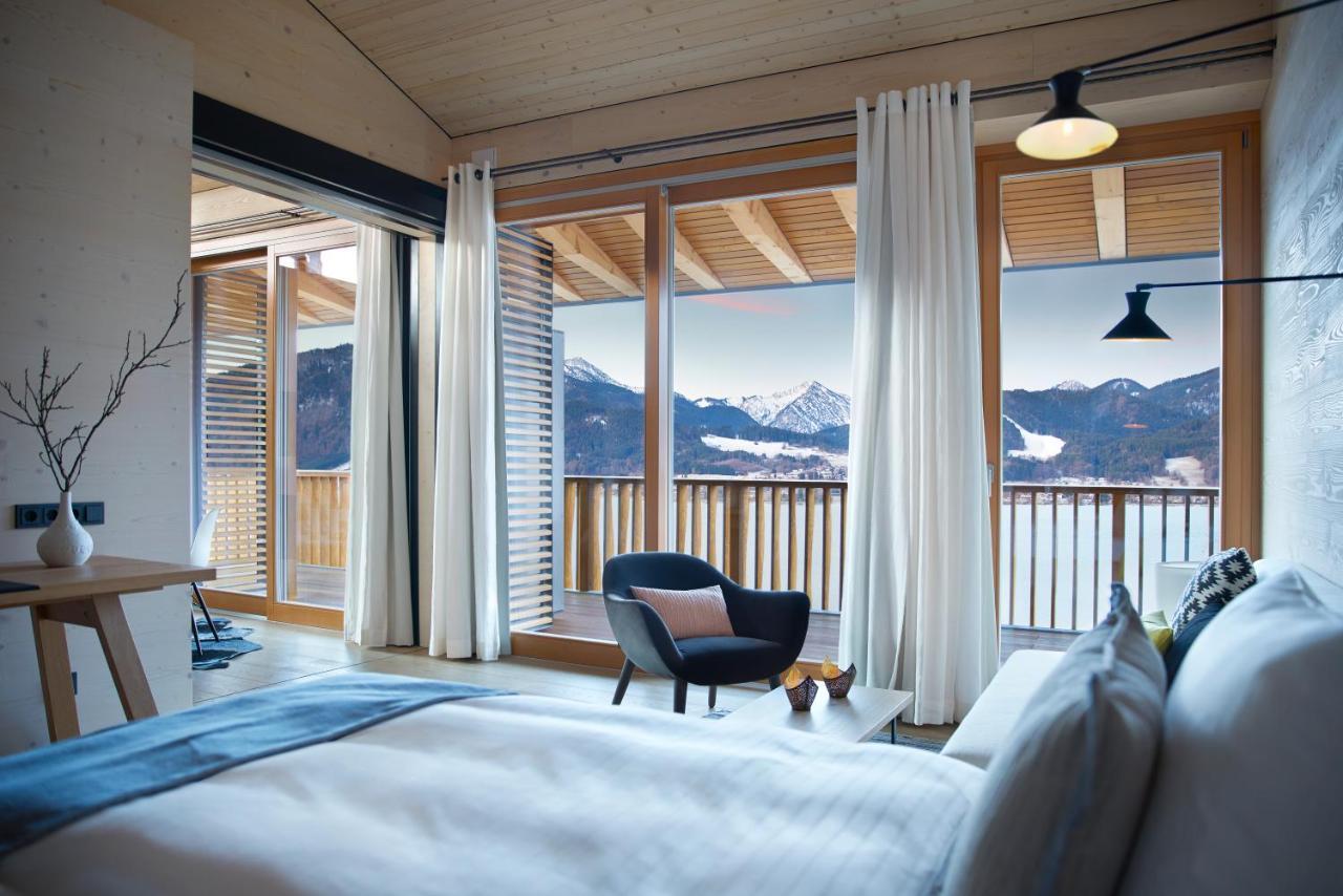 Das Tegernsee Extérieur photo A room at the Hotel 7132 Summit